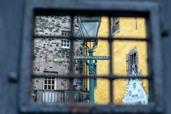 Treasures of Edinburgh: Ghosts, Myths & Legends Private Tour - The private guide factor, and why it changes everything