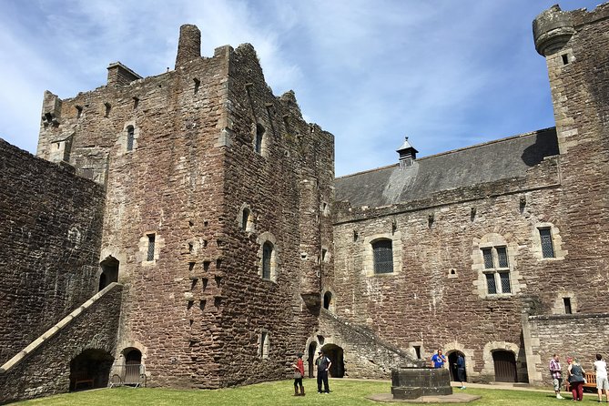 Ultimate Outlander Day Tour - Pickup, air-conditioned minivan, and a private group of up to 6