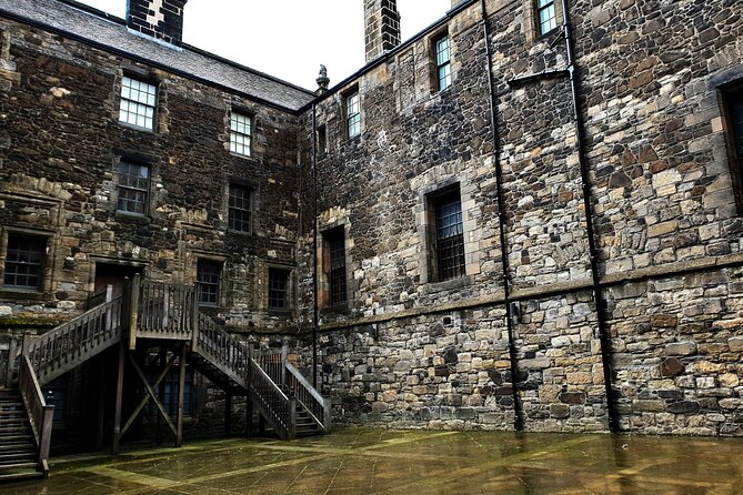 Wallace monument, Stirling Castle, Linlithgow Palace Private Tour - Stop 2: Stirling Castle hilltop power and what to prioritize