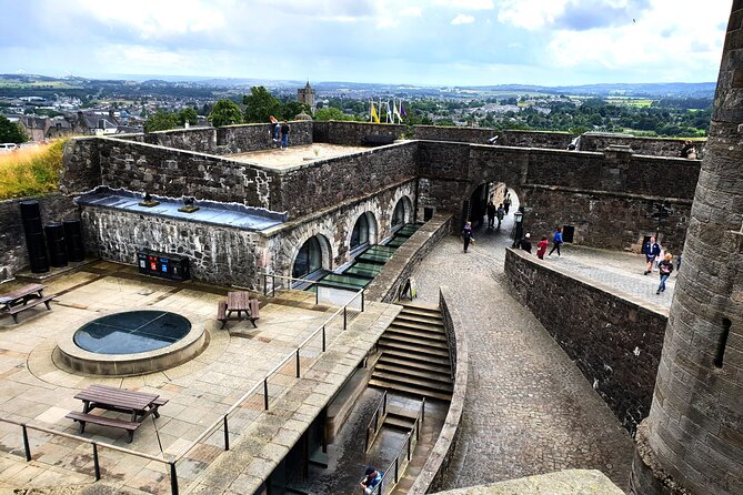 Wallace monument, Stirling Castle, Linlithgow Palace Private Tour - Stop 3: Wallace Monument tower climb and the independence story