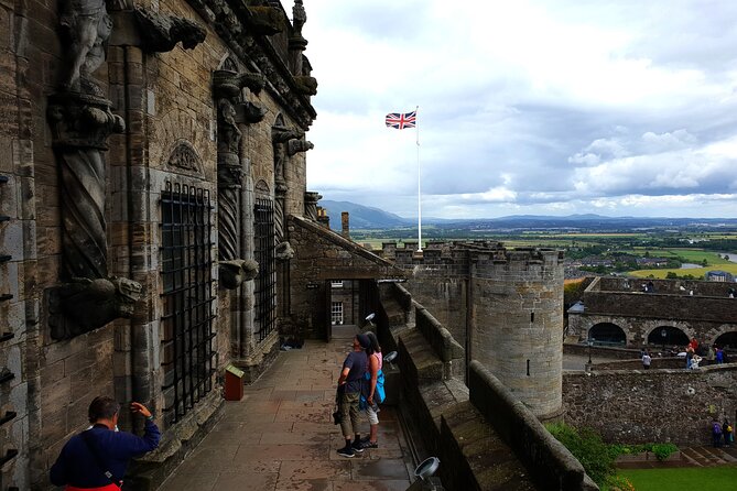 Wallace monument, Stirling Castle, Linlithgow Palace Private Tour - Stop 4: Linlithgow Palace ruins by the loch, what makes it special