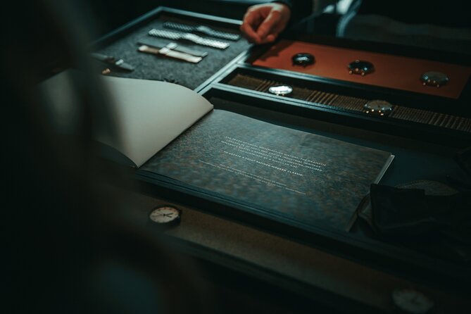 Watch Building Experience - St Andrews - Strap Details That Actually Matter: Metals, Leathers, Cashmere, Wool, and Harris Tweed