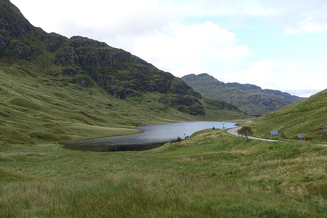West Coast Lochs & Castles Tour - from Edinburgh - Inveraray Castle and Gardens: Campbell Power on Loch Fyne