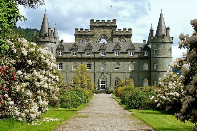 West Highlands, Lochs and Castles Day Tour Including Admission - Loch Lomond and the Quiet pauses: Luss Village and Rest and be Thankful